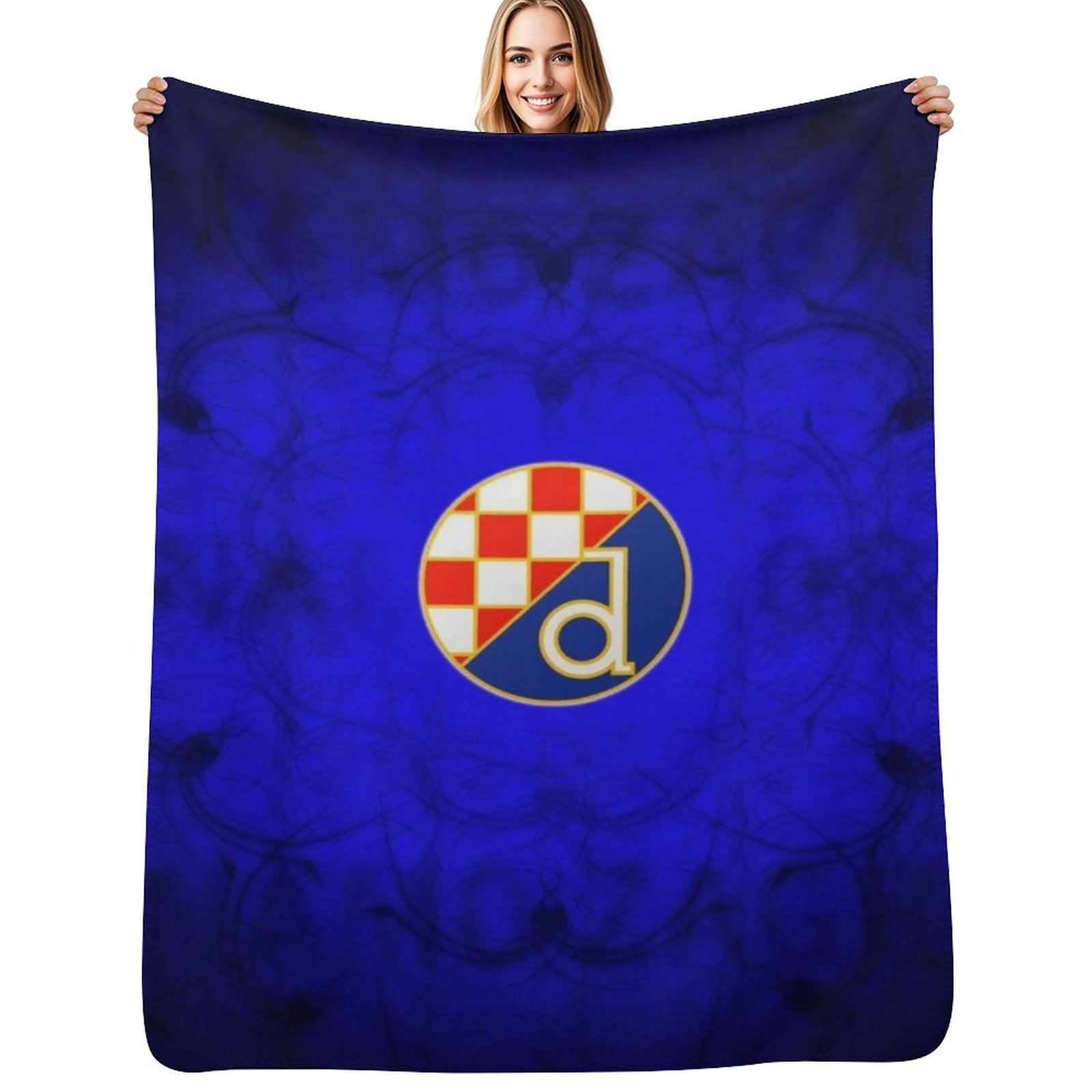 GNK Dinamo Zagreb Throw Blanke - Home Decor Zagreb ulasan dan harga