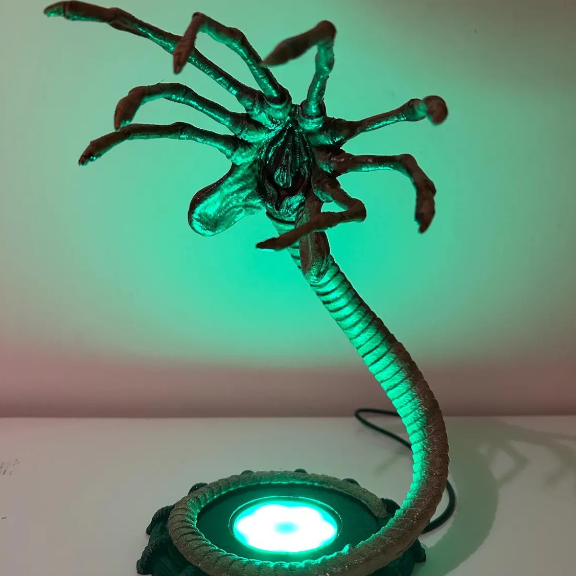 Alien Facehugger Lamp Nightlig - Home Decor Inspo ulasan dan harga